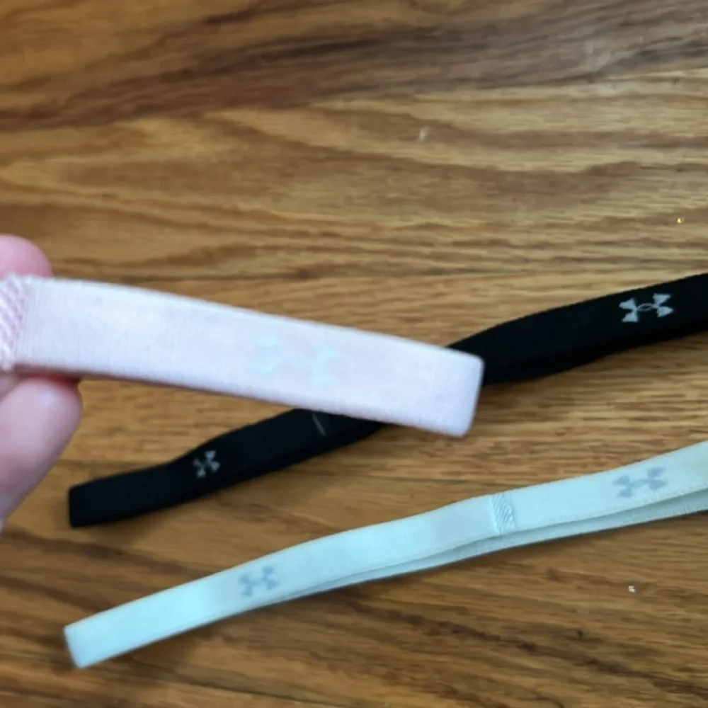 FREE WITH PURCHASE! Under Armour Girls Elastic Headbands